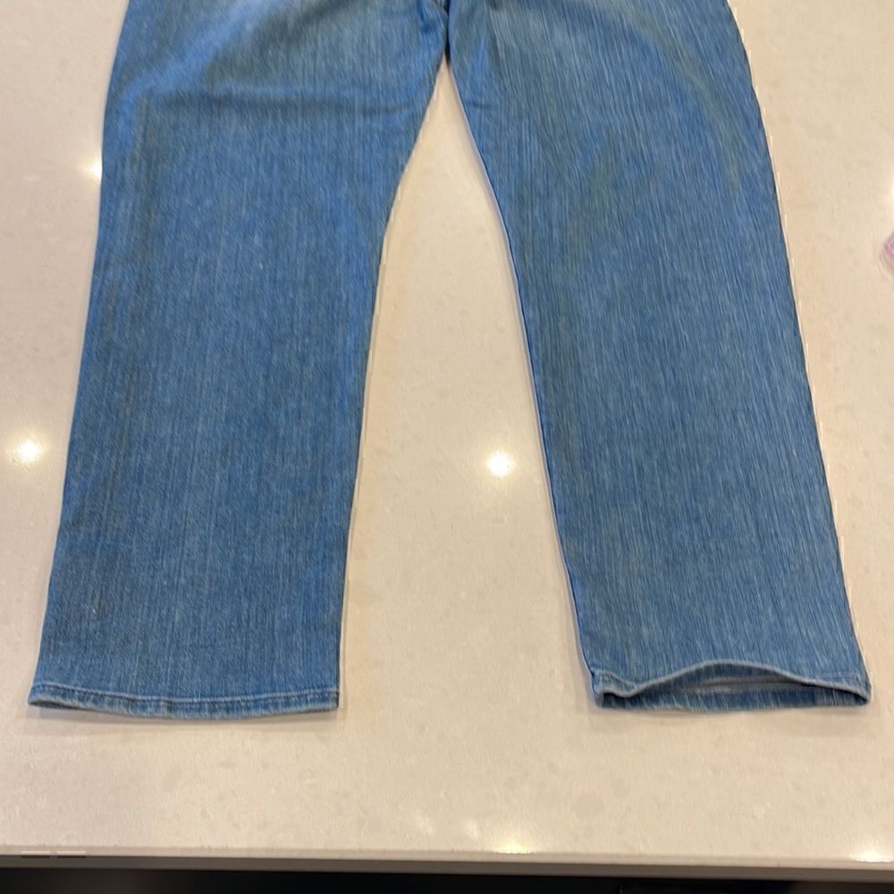 7 for all mankind Josephine skinny boyfriend, size 32 high waisted soft fabric. - Picture 11 of 11